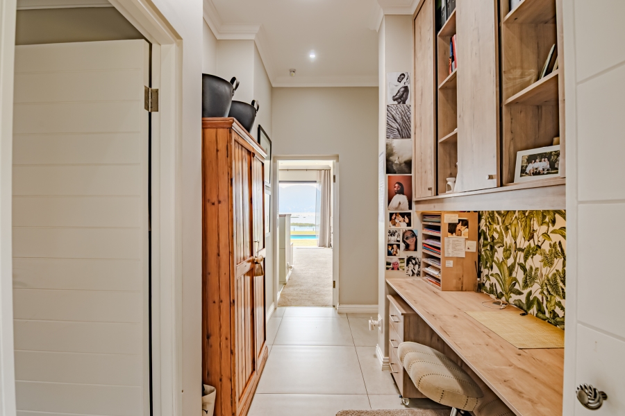 4 Bedroom Property for Sale in Pecanwood Estate North West